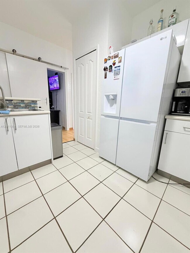 Building Photo - 4435 SW 160th Ave