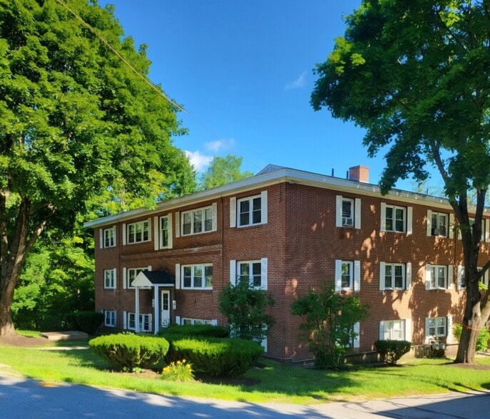 Primary Photo - Maple Leaf Apartments
