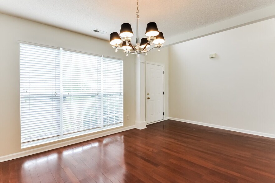 Building Photo - 225 Honeywell Way