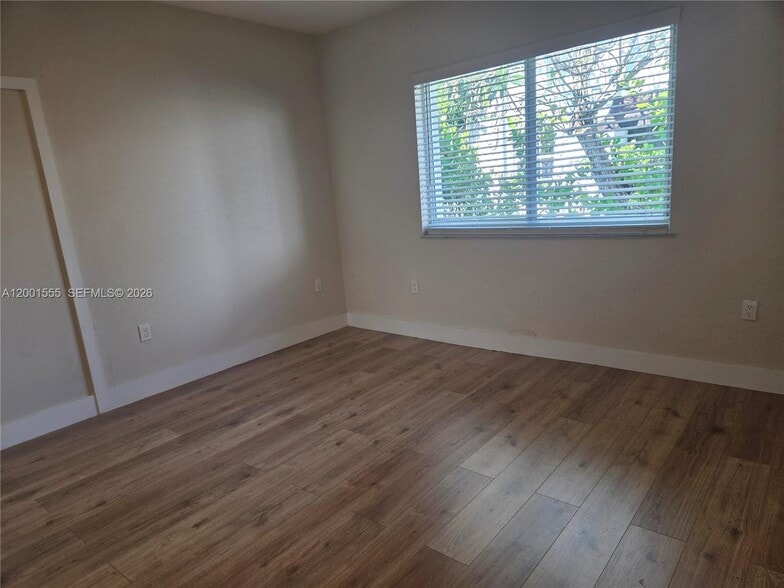 Building Photo - 2273 SW 5th St