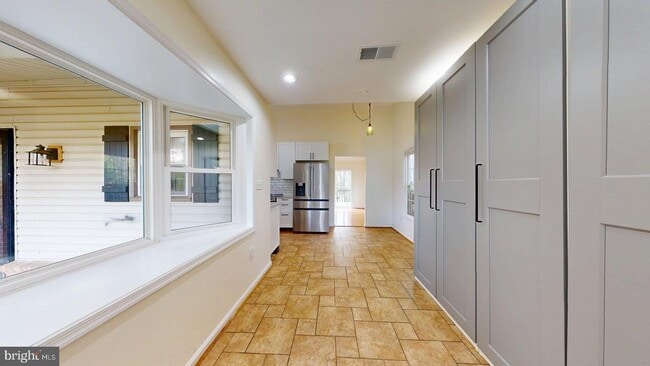 Building Photo - 12043 Stoneford Dr