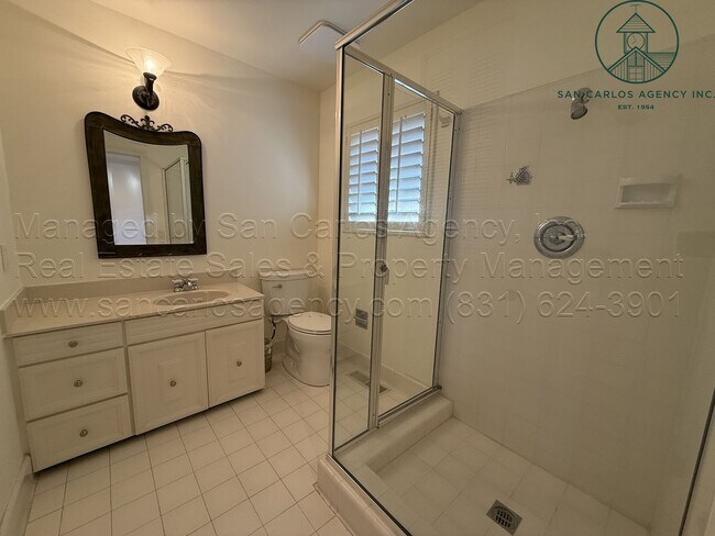 Building Photo - 7042 Valley Greens Cir