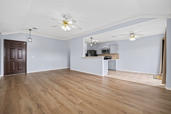 Building Photo - 510 Cypresswood Trce
