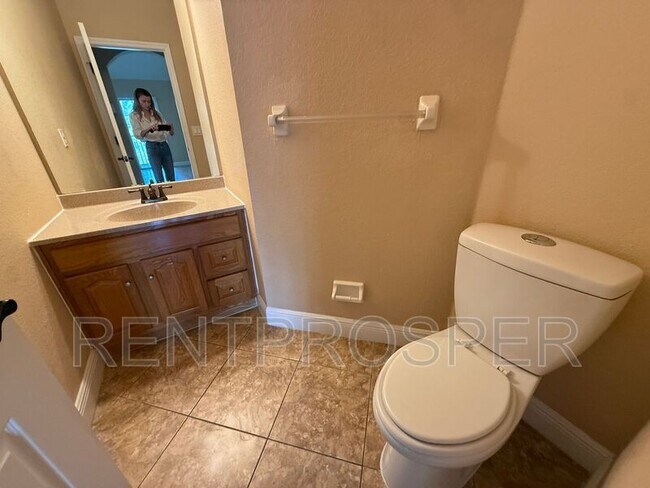 Building Photo - 3725 S Lake Orlando Pkwy