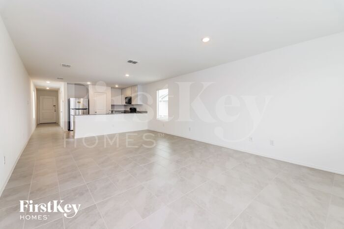 Building Photo - 221 Boxberry Wy