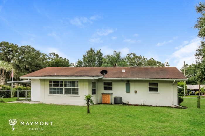 Building Photo - 5515 E Live Oak Ln