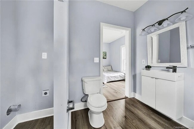 Building Photo - Beautifully renovated 3 bedroom, 2 full bathroom in Rock Hill