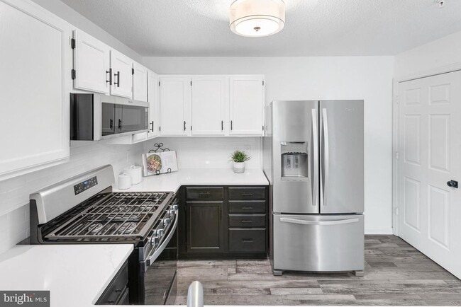 Building Photo - 12004 Taliesin Pl