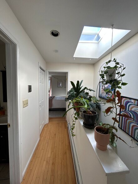 Building Photo - 33 Delle Ave