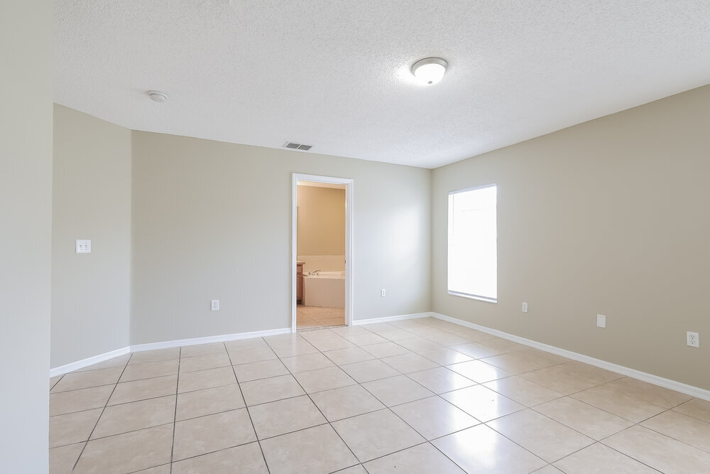 Building Photo - 1120 Roan Ct