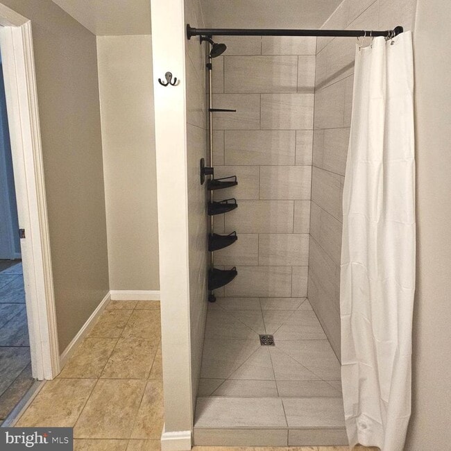 Building Photo - 7805 Sabre Ct