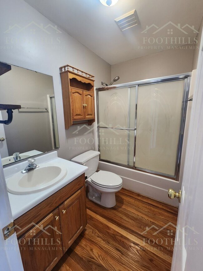 Building Photo - 235 Harbor Dr