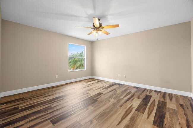 Building Photo - 1228 Carvello Dr