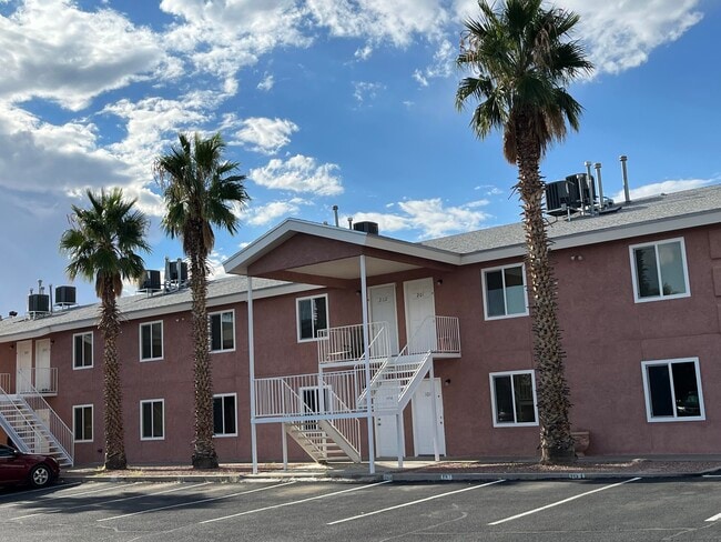 Building Photo - 591 Bartlett Dr