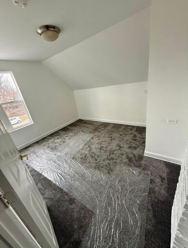 Building Photo - 309 Griswold St