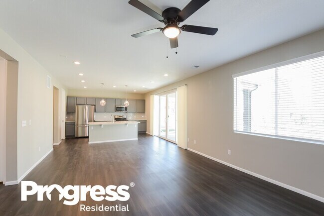 Building Photo - 3565 Makley Cir