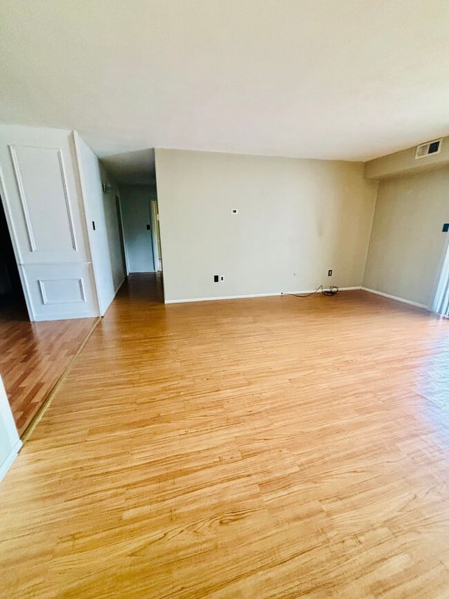 Building Photo - 20 Dougherty Blvd