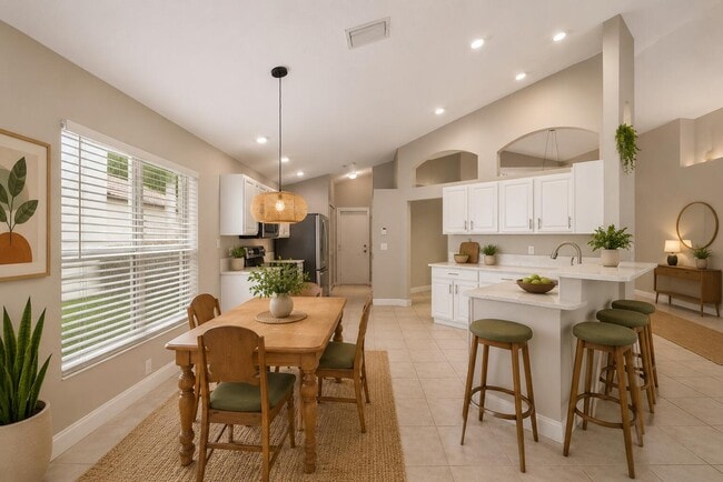 Building Photo - 981 Delray Lakes Dr