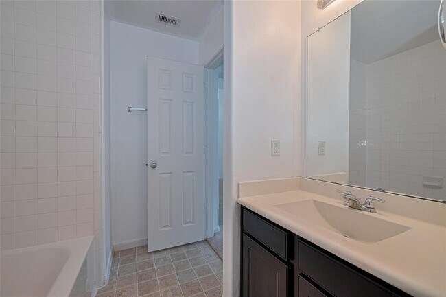 Building Photo - 23611 Plantation Pines Ln