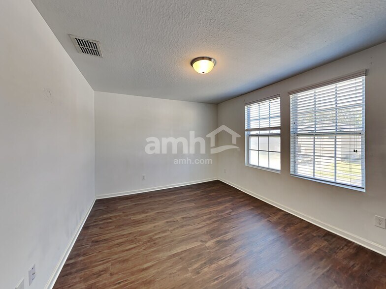 Building Photo - 4761 Osprey Way