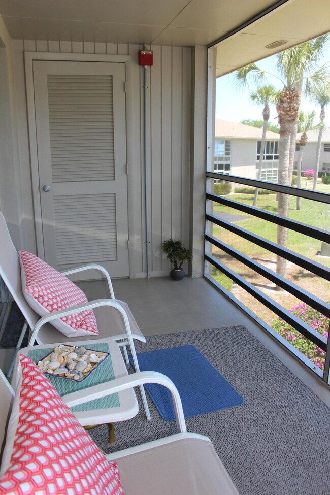 Building Photo - 30 Lake Vista Trail