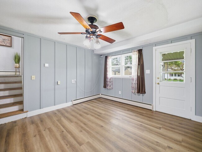 Building Photo - 173 Colonial Dr