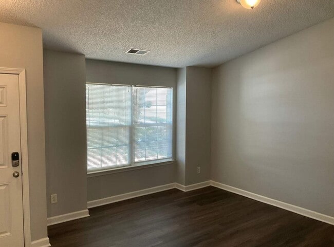 Building Photo - 5527 Black Fox Ct