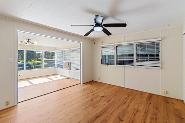 Building Photo - Charming 2BR/2BA Waterfront Home for Rent with Canal Access & Two Garages