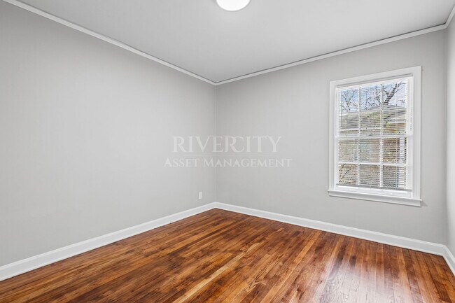 Building Photo - 1738 Willow Wood Ave