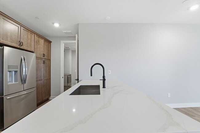 Building Photo - Brand-New 2025 Contemporary Condo | 2 Bed + 2 Bath | Prime North Phoenix Location