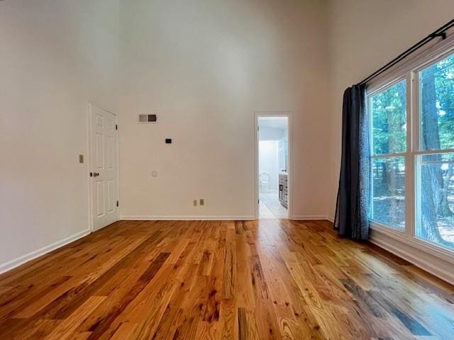 Building Photo - 5175 Sunburst Dr