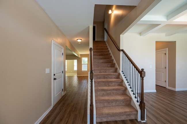 Building Photo - 1126 Fawn Forest Rd