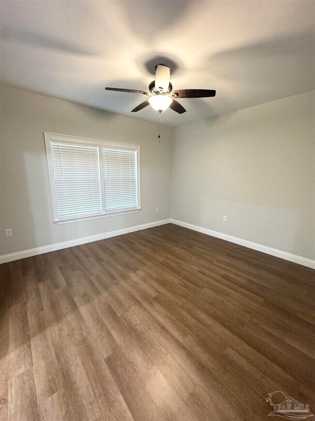 Building Photo - 3294 Damon Dr