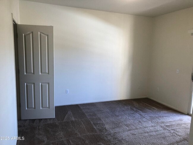 Building Photo - 16013 S Desert Foothills Pkwy