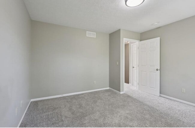 Building Photo - 407 Rachel Ln