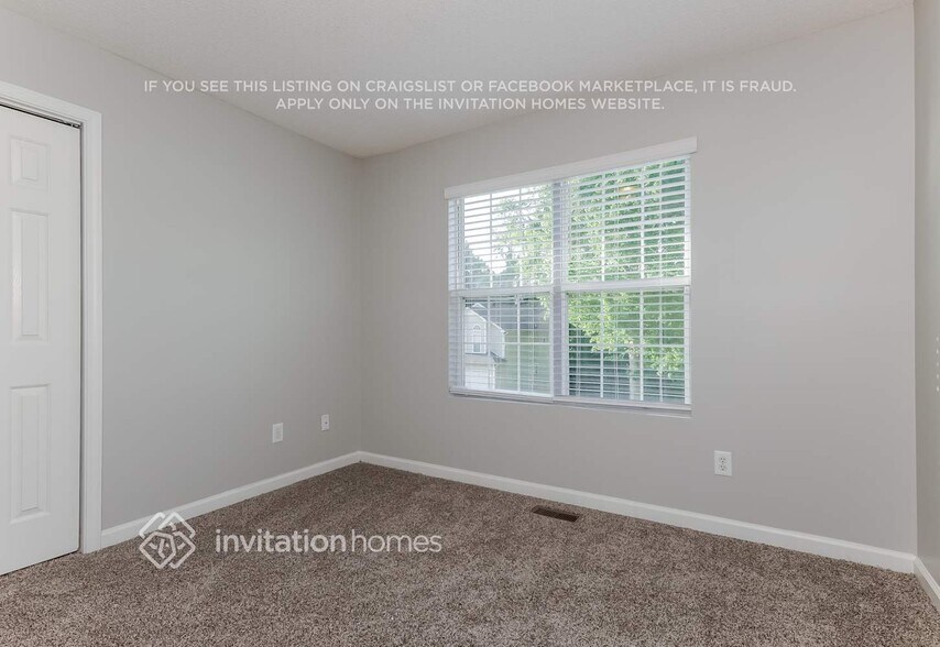 Building Photo - 1722 Graywood Dr SE