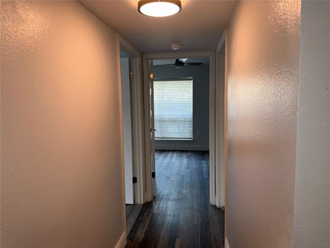 Building Photo - 9481 Highland Oak Dr