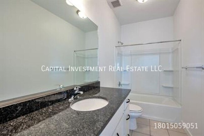 Building Photo - 4692 Camellia Ln