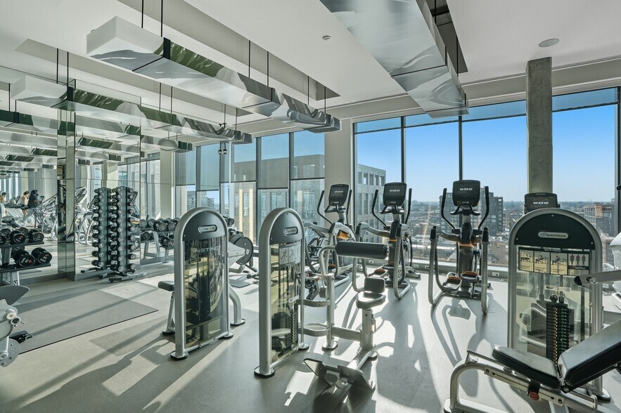 Building Photo - 979 W Washington Blvd