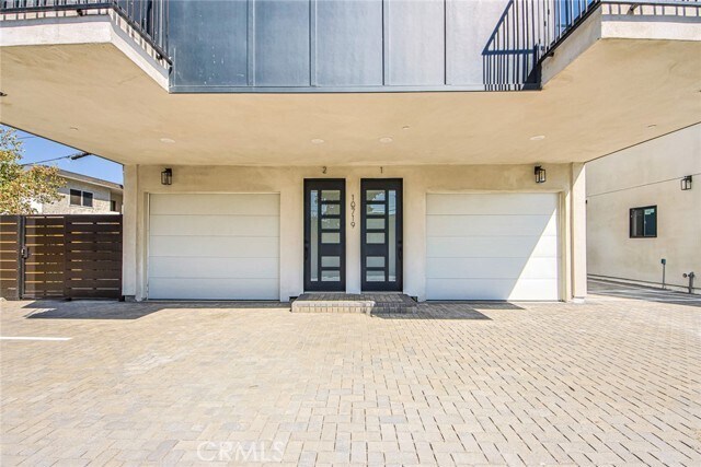 Building Photo - 10719 Addison St