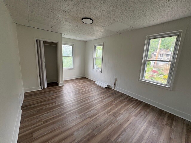 Building Photo - 190 Economy St