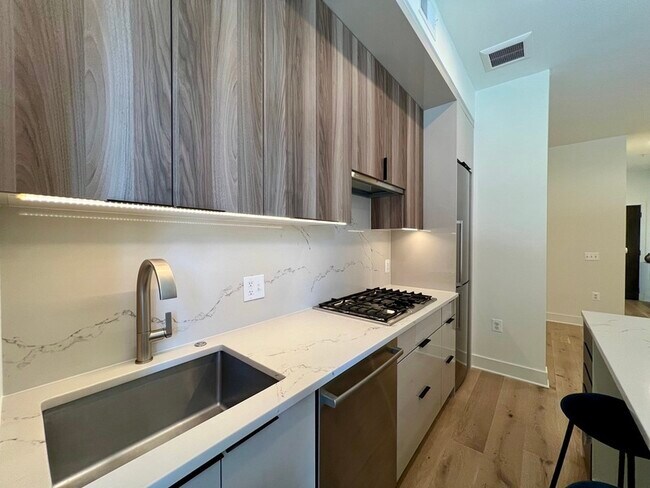 Building Photo - 801 N St NW