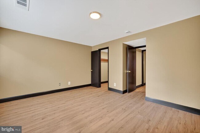 Building Photo - 10116 Little Pond Pl