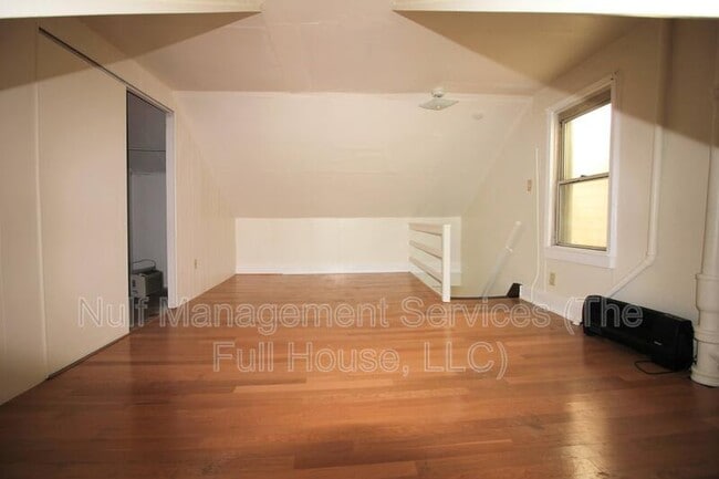 Building Photo - 452 Pearl St