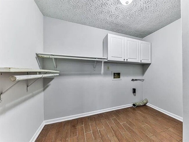 Building Photo - 1400 Boxwood Trce NW