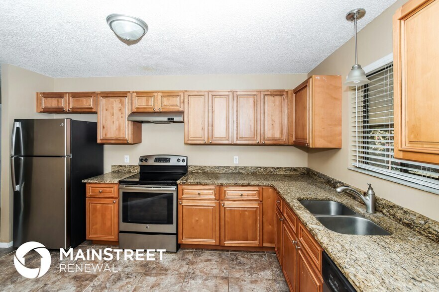 Building Photo - 428 Trumpet St SW