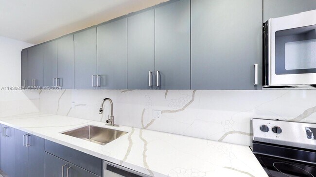 Building Photo - 3660 NE 166th St