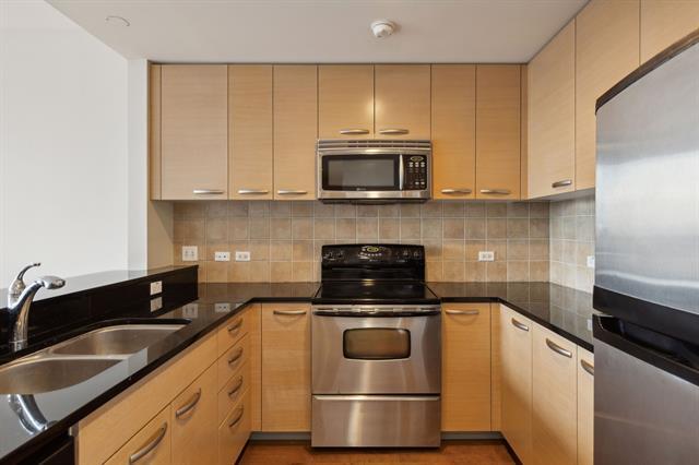 Building Photo - 1200 Main St