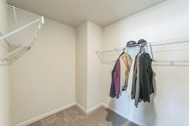 Building Photo - 7595 Jennadee Dr