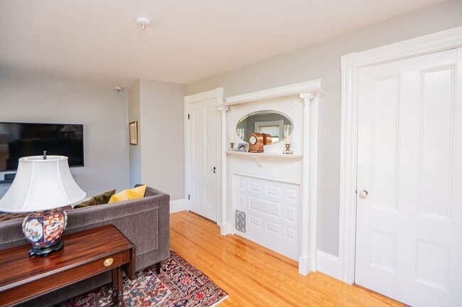 Building Photo - 57 Summer St